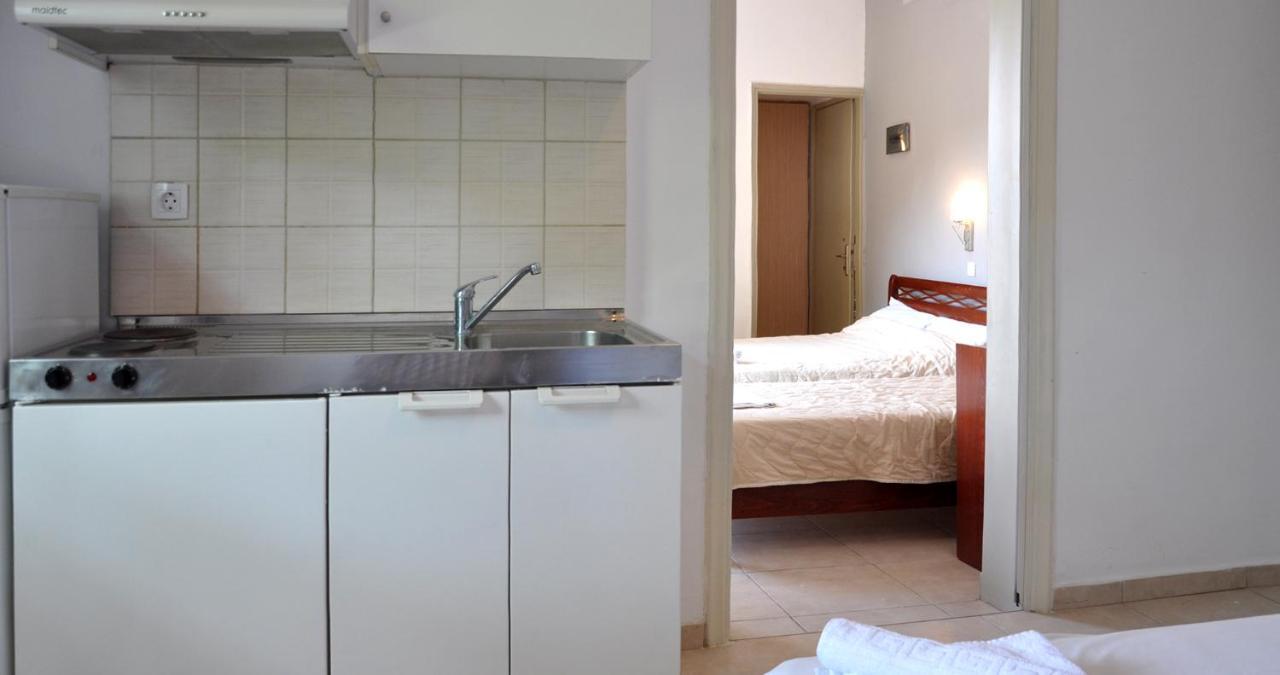 Coralli Beach Studios-Apartments Kallithea  Eksteriør billede